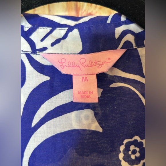 Lilly Pulitzer Captiva Cover Up Size Medium Shirttail Hem Resort Style. - Picture 8 of 8